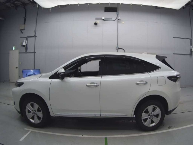 TOYOTA HARRIER 2015