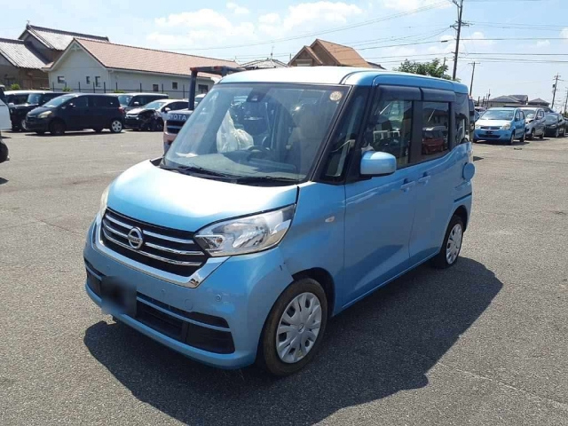 NISSAN DAYZ ROOX 2019