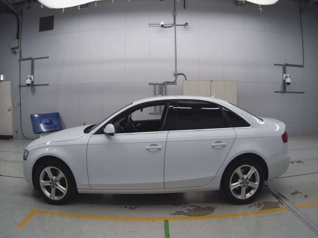 AUDI A4 2015