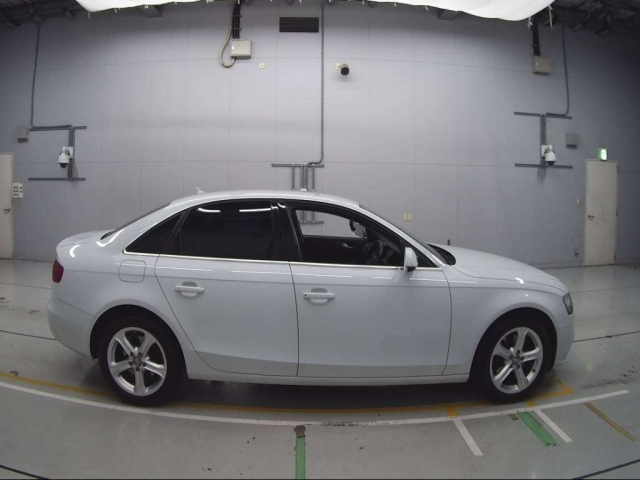 AUDI A4 2015