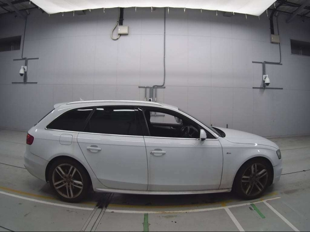 AUDI A4 2014