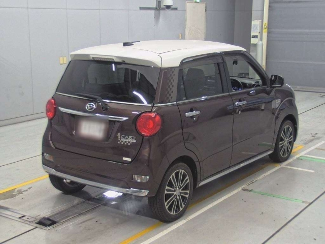 DAIHATSU CAST 2015