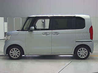 HONDA N BOX 2017