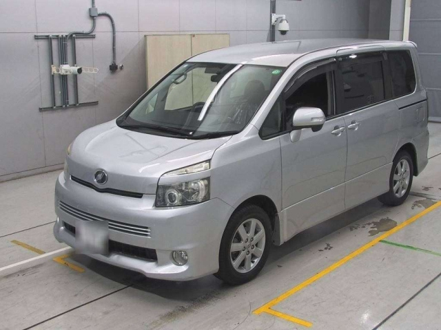 TOYOTA VOXY 2008