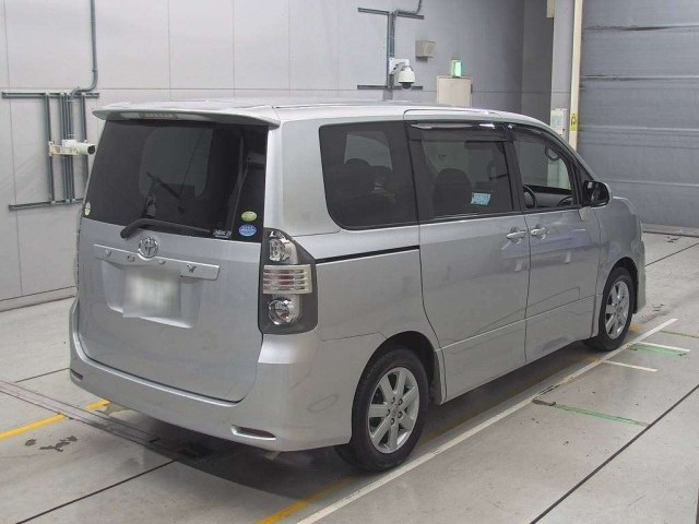 TOYOTA VOXY 2008