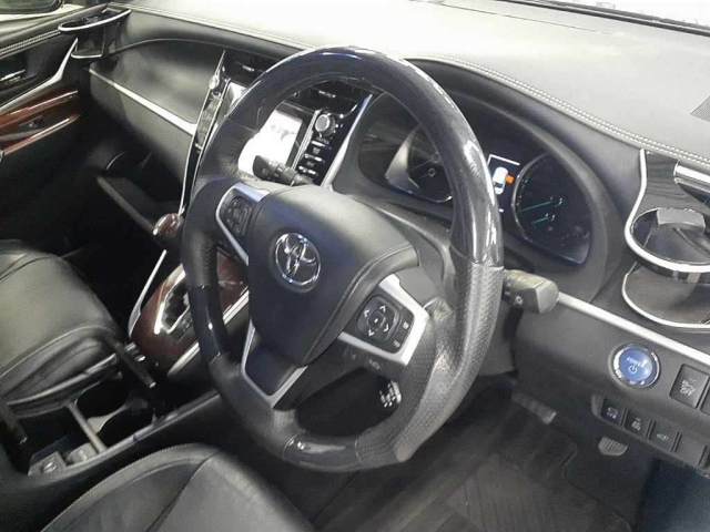 TOYOTA HARRIER 2016