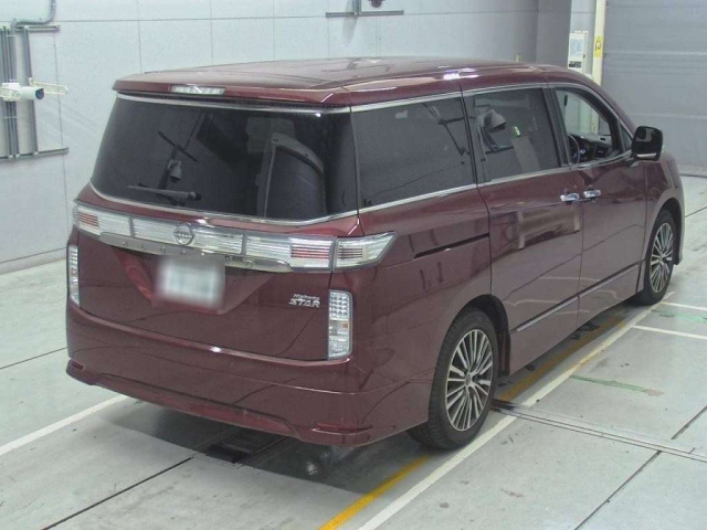 NISSAN ELGRAND 2022