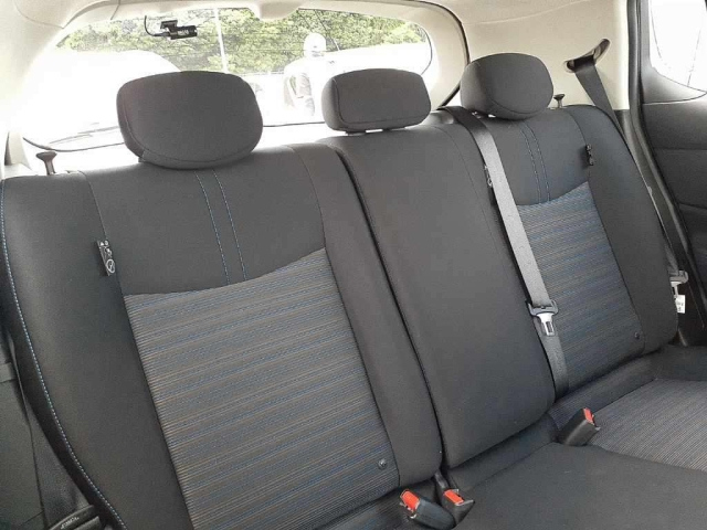NISSAN LEAF 2019