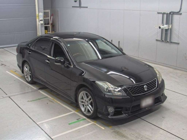 TOYOTA CROWN 2010