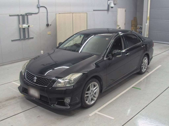 TOYOTA CROWN 2010