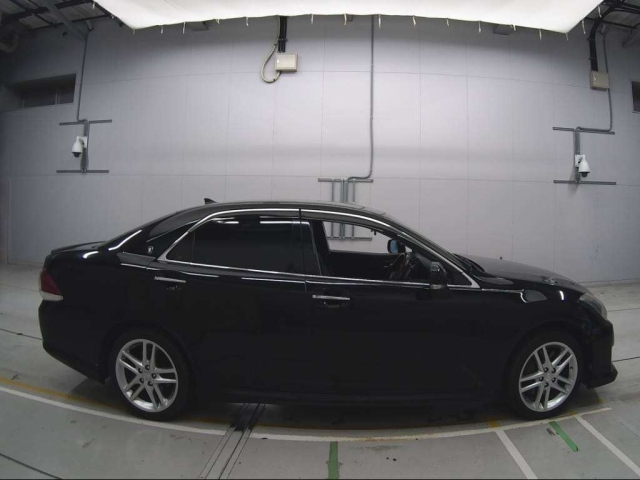 TOYOTA CROWN 2010