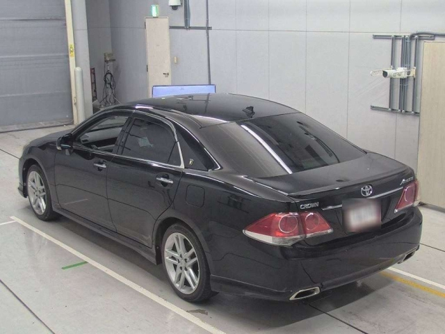 TOYOTA CROWN 2010