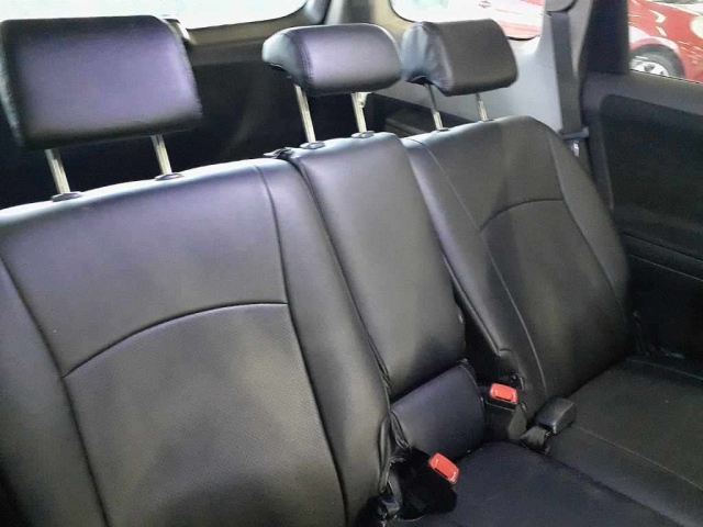 TOYOTA WISH 2012