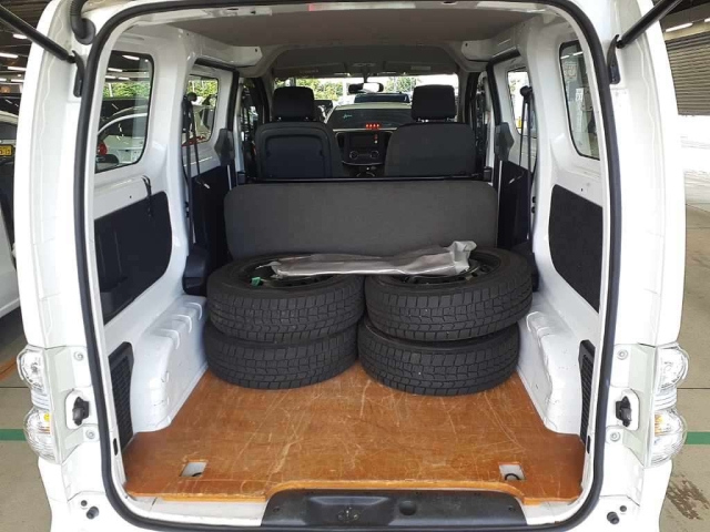 NISSAN NV200 2016