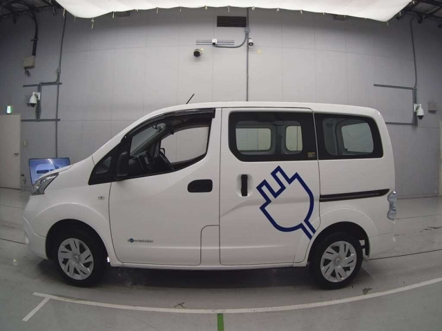 NISSAN NV200 2016