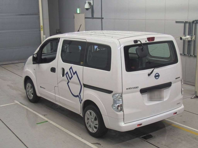 NISSAN NV200 2016