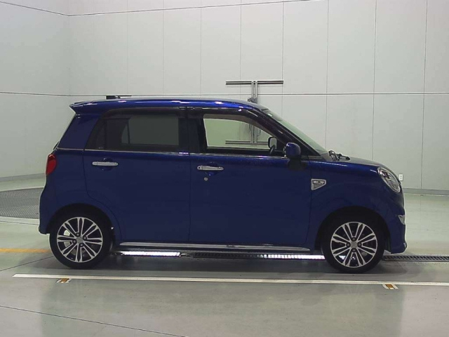DAIHATSU CAST 2015