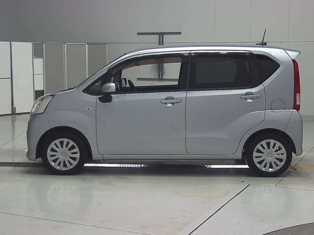 DAIHATSU MOVE 2016