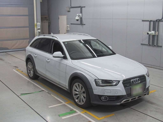 AUDI A4 2015