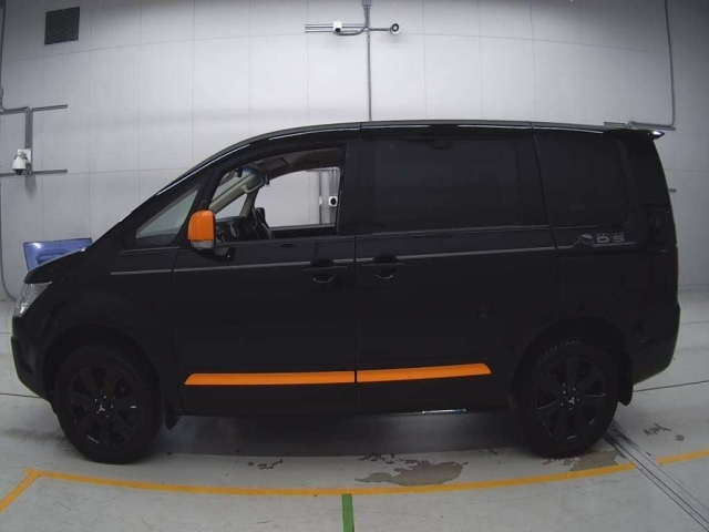 MITSUBISHI DELICA D5 2018