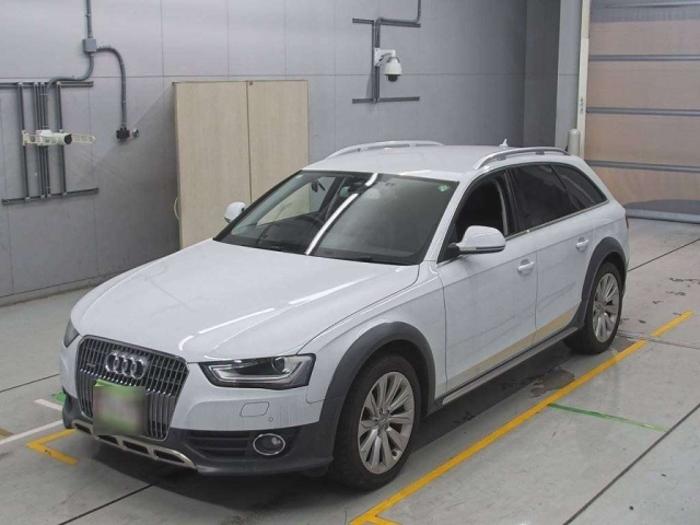 AUDI A4 2015