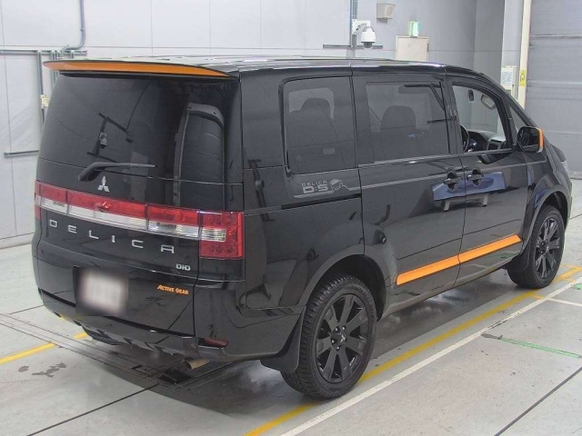 MITSUBISHI DELICA D5 2018