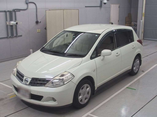 NISSAN TIIDA 2012