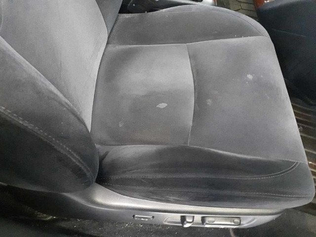 TOYOTA HARRIER 2012
