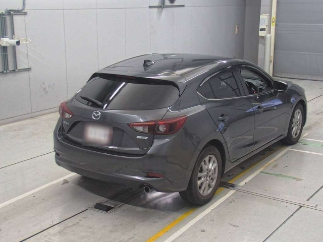 MAZDA AXELA 2016