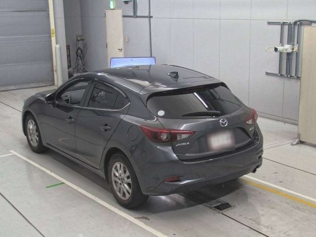 MAZDA AXELA 2016