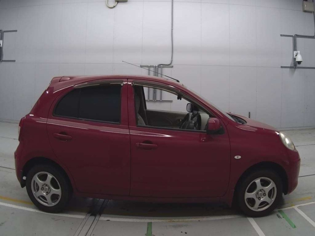 NISSAN MARCH 2010
