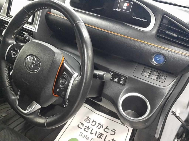 TOYOTA SIENTA 2021
