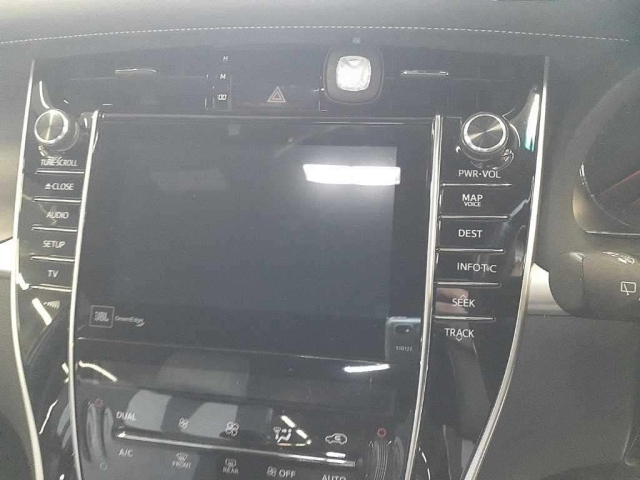 TOYOTA HARRIER 2017