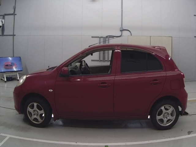 NISSAN MARCH 2010