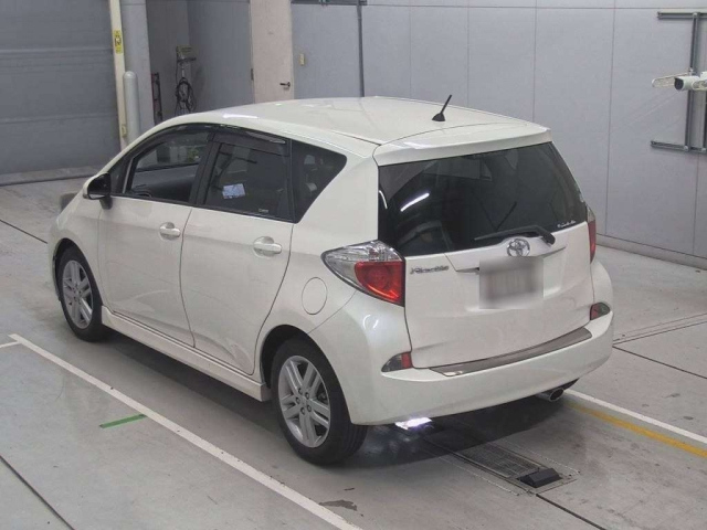 TOYOTA RACTIS 2014