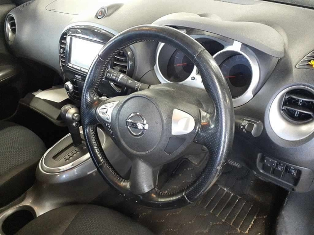 NISSAN JUKE 2010