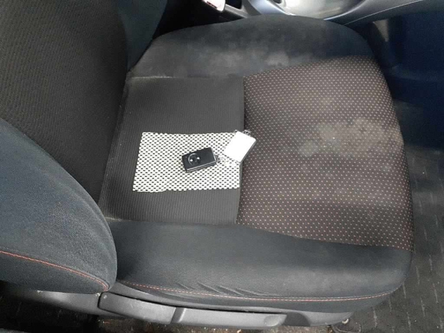 TOYOTA AURIS 2010