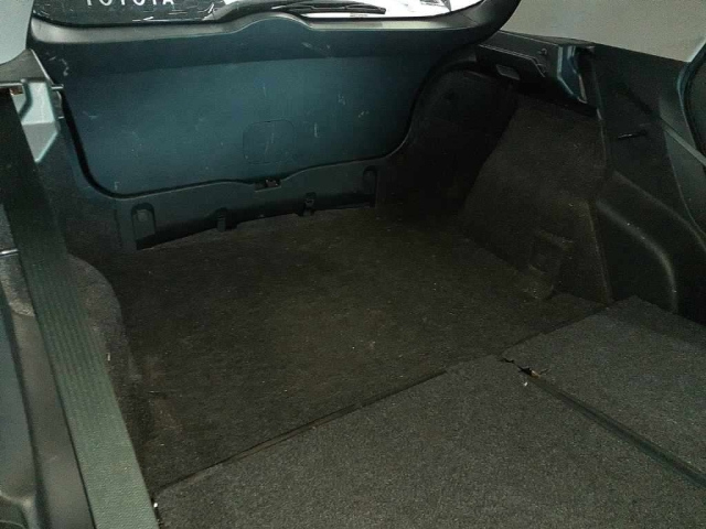 TOYOTA AURIS 2010