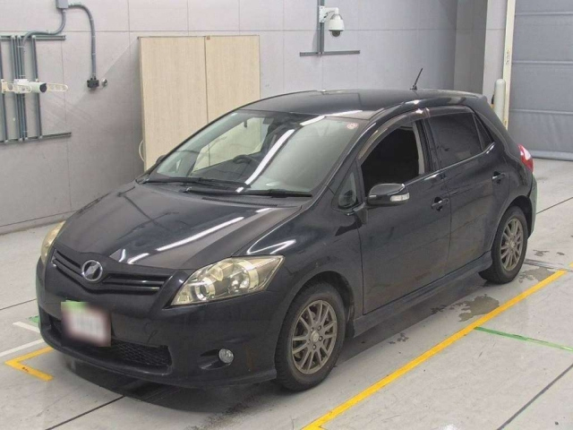 TOYOTA AURIS 2010