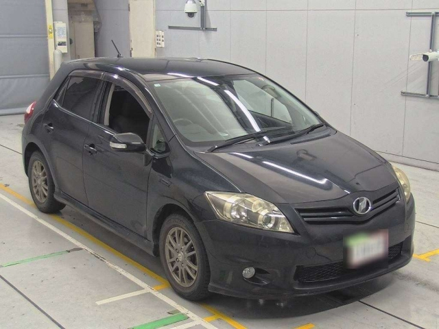TOYOTA AURIS 2010