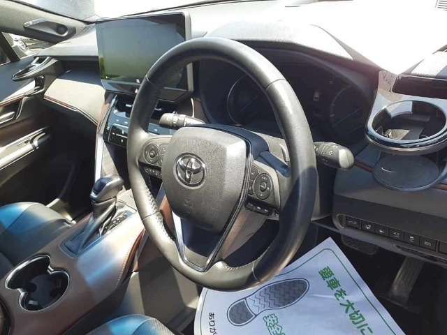 TOYOTA HARRIER 2021