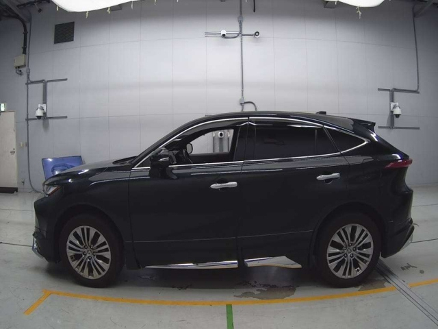 TOYOTA HARRIER 2021