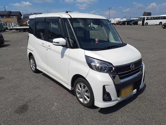 NISSAN DAYZ ROOX 2017