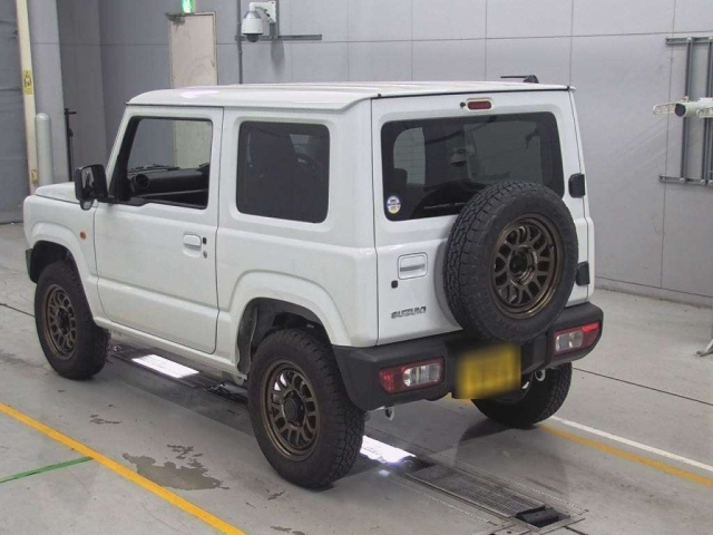 SUZUKI JIMNY 2023