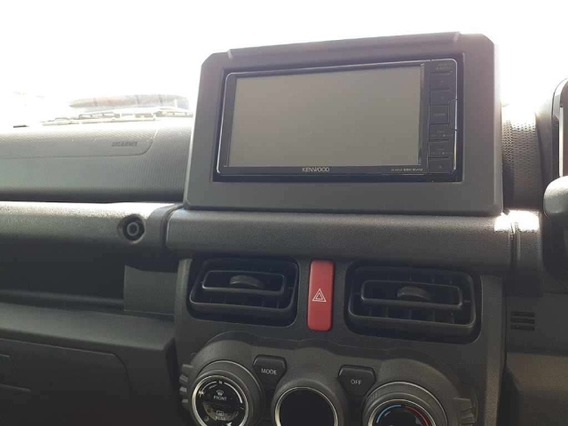 SUZUKI JIMNY 2023