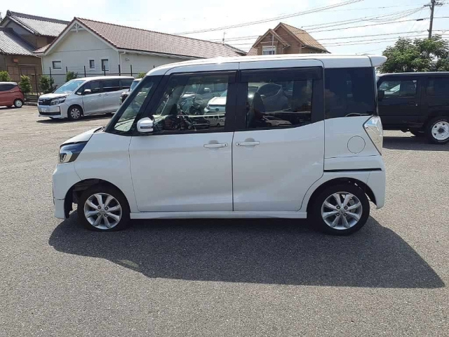NISSAN DAYZ ROOX 2017