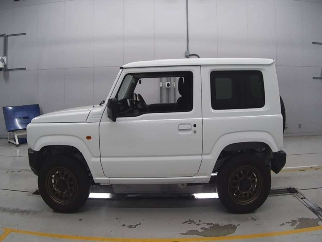 SUZUKI JIMNY 2023