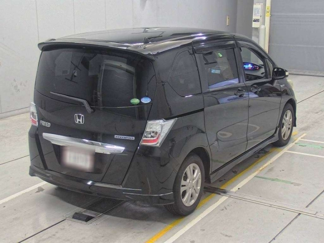 HONDA FREED 2013