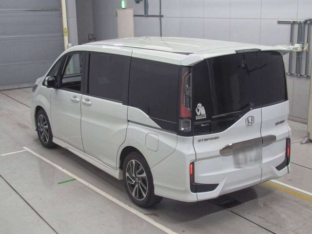 HONDA STEP WAGON 2017