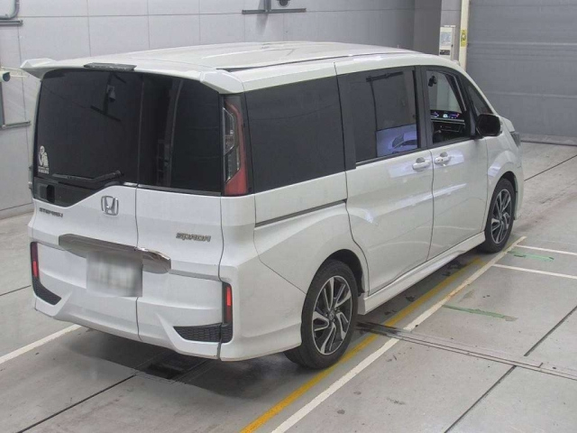 HONDA STEP WAGON 2017